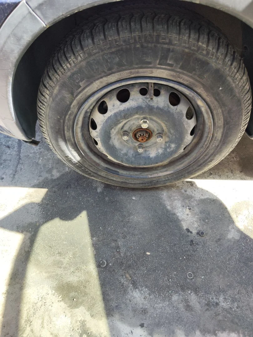 Foto de RUEDA DE REPUESTO OPEL COMBO (CORSA C) 1.3 16V CDTI CAT (Z 13 DT / LN9) (69 CV / 51 KW) referencia 13178955