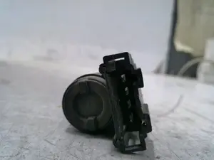 Foto de INTERRUPTOR AUDI A3 (8L) 1.9 TDI (101 CV / 74 KW) referencia 24760 foto 2