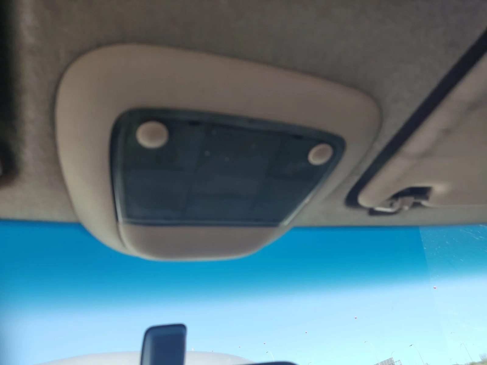 Foto de LUZ INTERIOR OPEL COMBO (CORSA C) 1.7 16V DI CAT (Y 17 DTL / LK8) (65 CV / 48 KW)