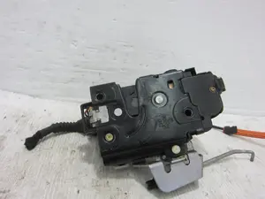 Foto de CERRADURA PUERTA TRASERA DERECHA AUDI A4 BERLINA (8E) 2.0 16V FSI (150 CV / 110 KW) referencia 8E0839016C foto 3