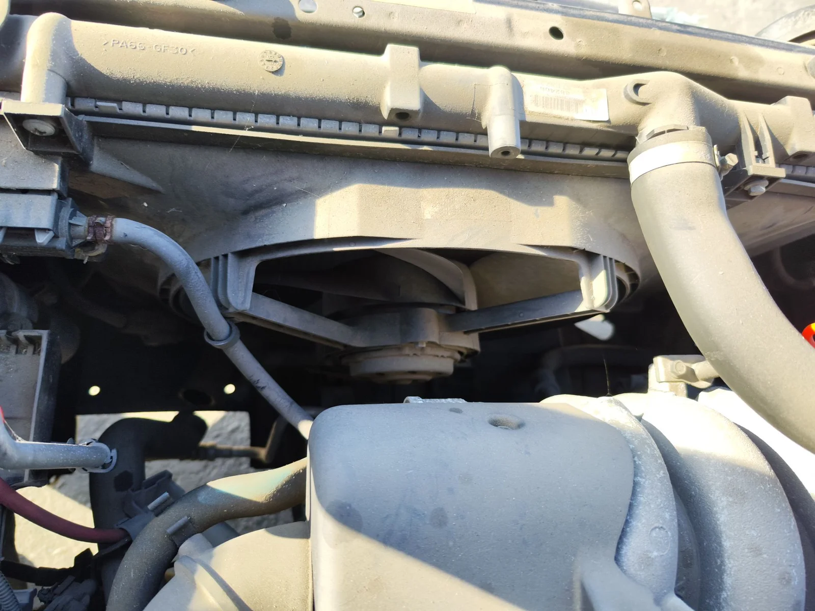 Foto de ELECTROVENTILADOR VOLVO S40 BERLINA 1.6 CAT (109 CV / 80 KW) referencia 30889894