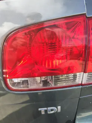 Foto de PILOTO TRASERO DERECHO INTERIOR VOLKSWAGEN TOUAREG (7LA) 2.5 TDI (174 CV / 128 KW)
