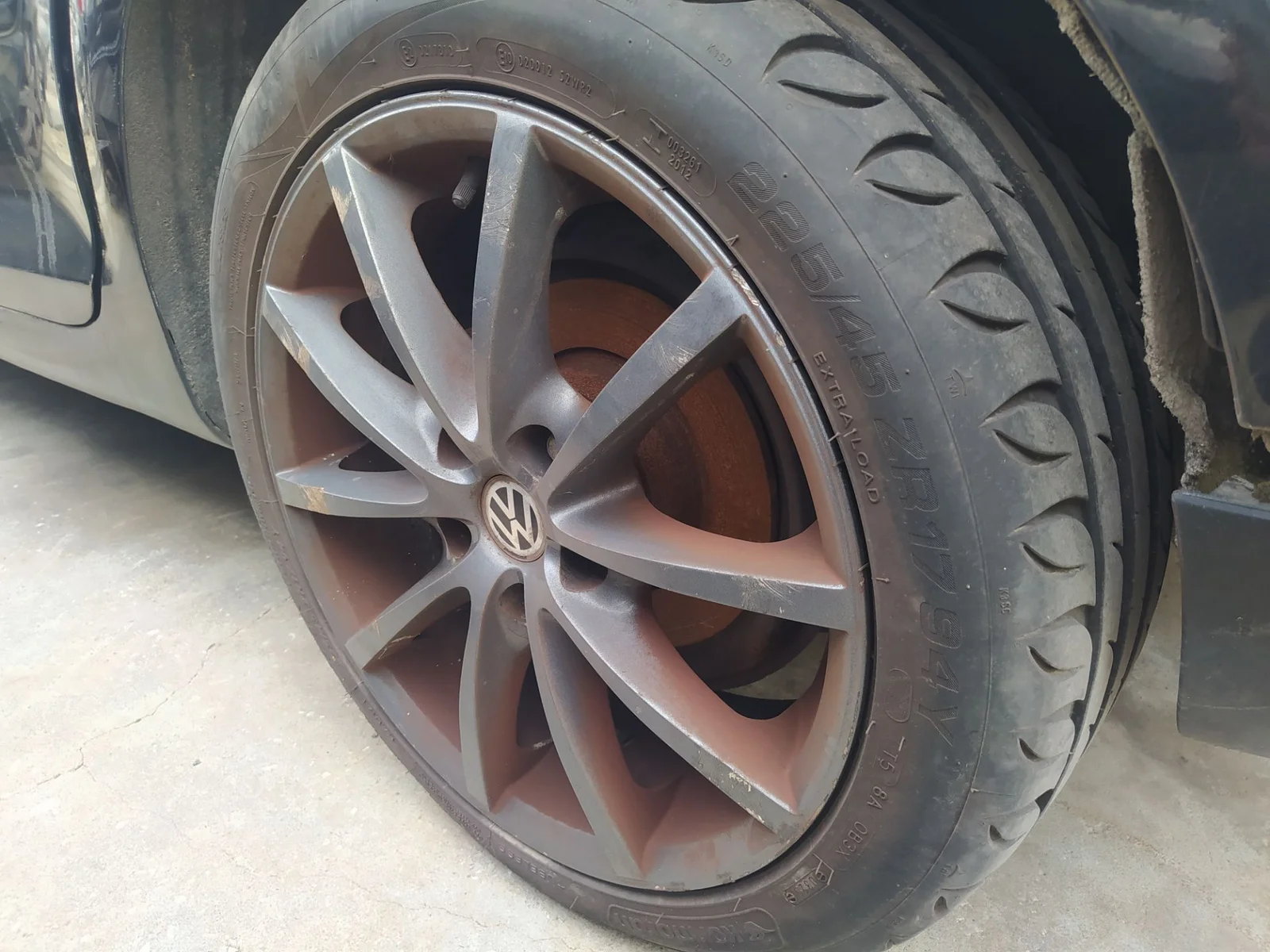 Foto de LLANTA VOLKSWAGEN GOLF PLUS V (5M1) 1.9 TDI (105 CV / 77 KW)