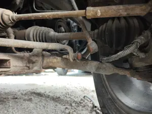 Foto de BRAZO SUSPENSION DELANTERO DERECHO CHEVROLET UPLANDER 3.880 cc (243 CV / 181,20 KW)