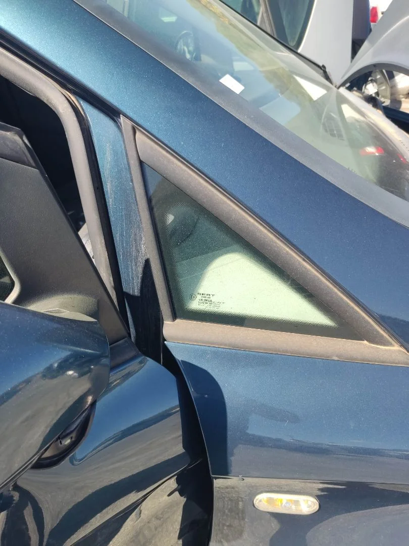 Foto de LUNA CUSTODIA DELANTERA DERECHA SEAT ALTEA (5P1) 2.0 TDI (140 CV / 103 KW)