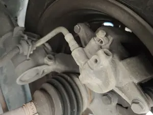 Foto de MANGUETA DELANTERA IZQUIERDA OPEL CORSA D 1.3 16V CDTI (75 CV / 55 KW)