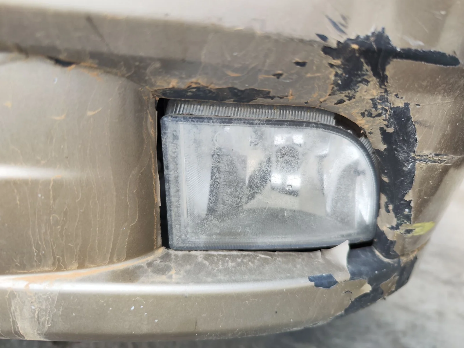 Foto de FARO ANTINIEBLA IZQUIERDO CHEVROLET LACETTI 1.6 CAT (109 CV / 80 KW)