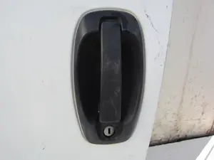 Foto de MANETA EXTERIOR DELANTERA IZQUIERDA FIAT II DOBLÒ (152) 1.3 16V JTD CAT (90 CV / 66 KW)