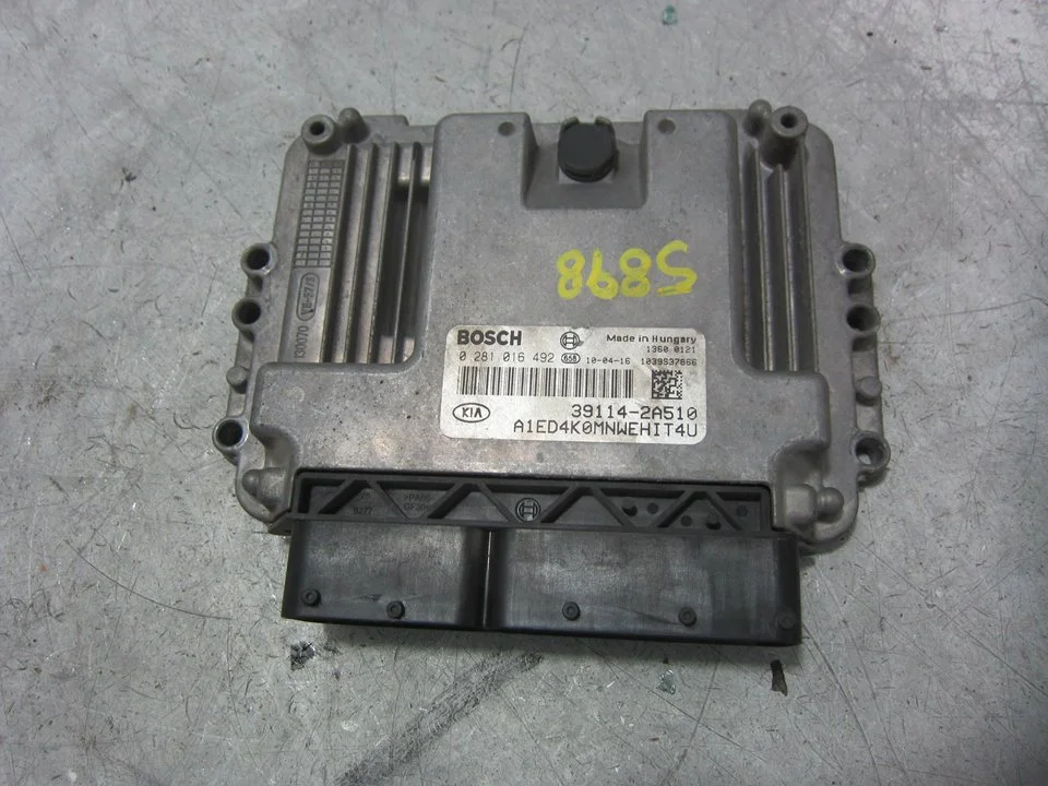 Foto de CENTRALITA MOTOR UCE KIA CEED (ED) 1.6 CRDi CAT (90 CV / 66 KW) referencia 391142A510