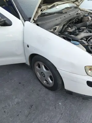 Foto de ALETA DELANTERA DERECHA SEAT IBIZA (6K1) 1.9 TDI (90 CV / 66 KW) referencia 6K0821022D