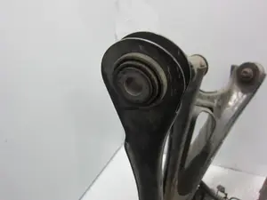Foto de BRAZO SUSPENSION SUPERIOR TRASERO DERECHO PORSCHE CAYENNE (TIPO 92A) referencia 7P0501530 foto 3