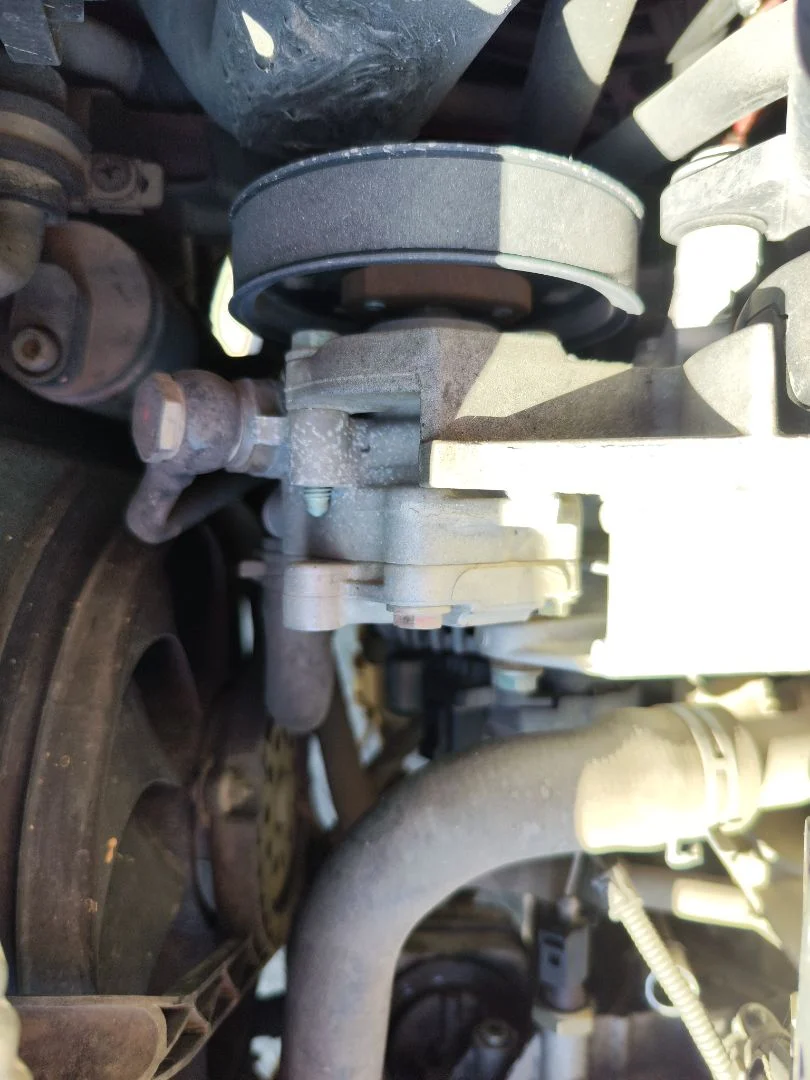 Foto de BOMBA DIRECCION VOLKSWAGEN GOLF IV BERLINA (1J1)(10.1997) 1.9 TDI (90 CV / 66 KW)
