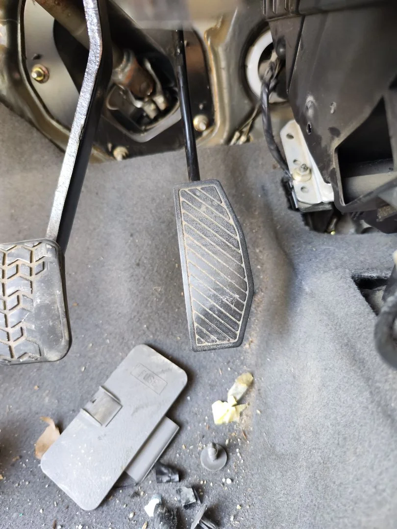 Foto de PEDAL ACELERADOR KIA CARENS (RS) 1.8 16V CAT (126 CV / 93 KW)