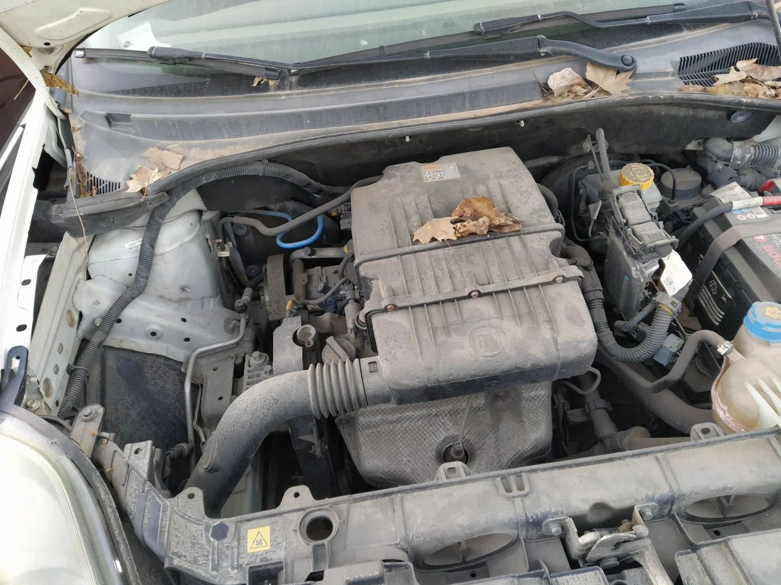 Foto de VALVULA AIRE ADICIONAL FIAT III PUNTO (199) 1.4 CAT (78 CV / 57 KW)