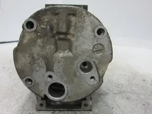 Foto de COMPRESOR AIRE ACONDICIONADO RENAULT MEGANE I CLASSIC (LA0) referencia 7700105765 foto 7