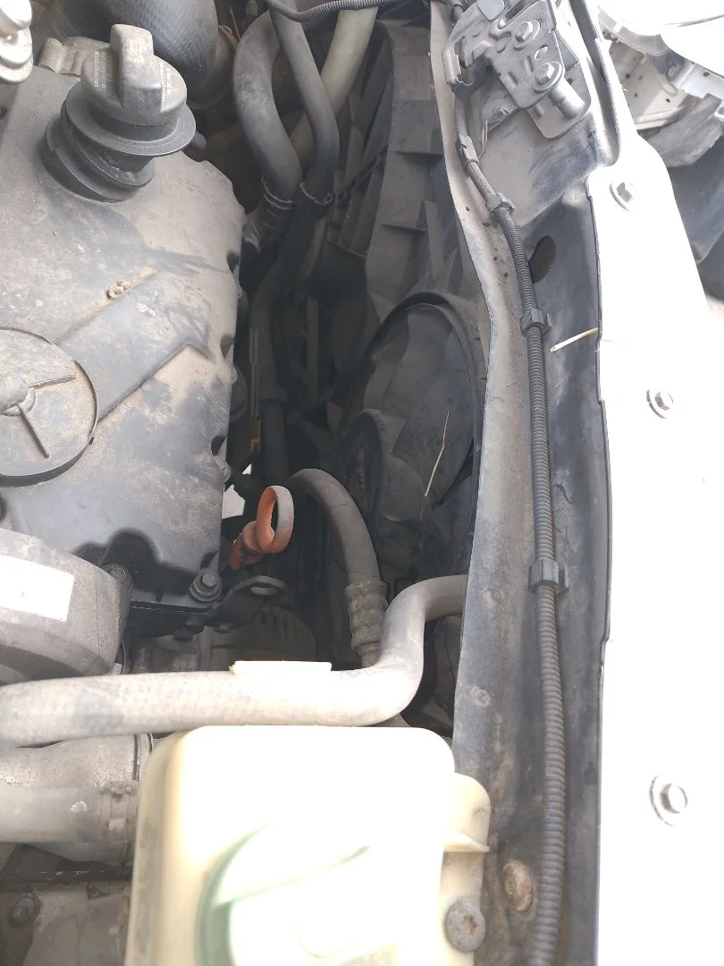 Foto de CONDENSADOR / RADIADOR AIRE ACONDICIONADO VOLKSWAGEN T5 TRANSPORTER BUS (7H) 2.5 TDI (131 CV / 96 KW) referencia 7H0820411E