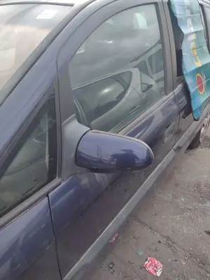 Foto de PUERTA DELANTERA IZQUIERDA OPEL ZAFIRA A 2.0 DTI (101 CV / 74 KW)