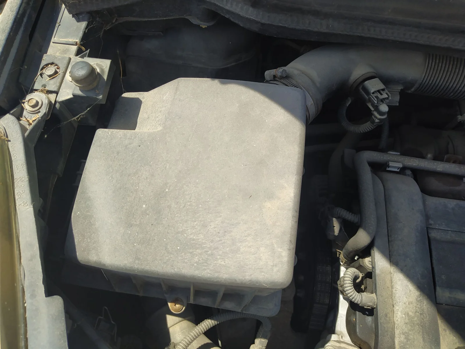 Foto de CAUDALIMETRO OPEL CORSA D 1.2 16V CAT (Z 12 XEP / LB4) (80 CV / 59 KW) referencia 93178243