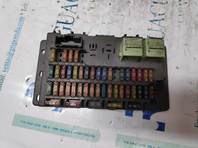 Foto de CAJA RELES / FUSIBLES BMW MINI (R50,R53) referencia 518030515ES