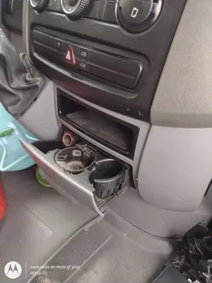 Foto de CENICERO VOLKSWAGEN CRAFTER FURGÓN (2E) 2.5 TDI DPF (109 CV / 80 KW)