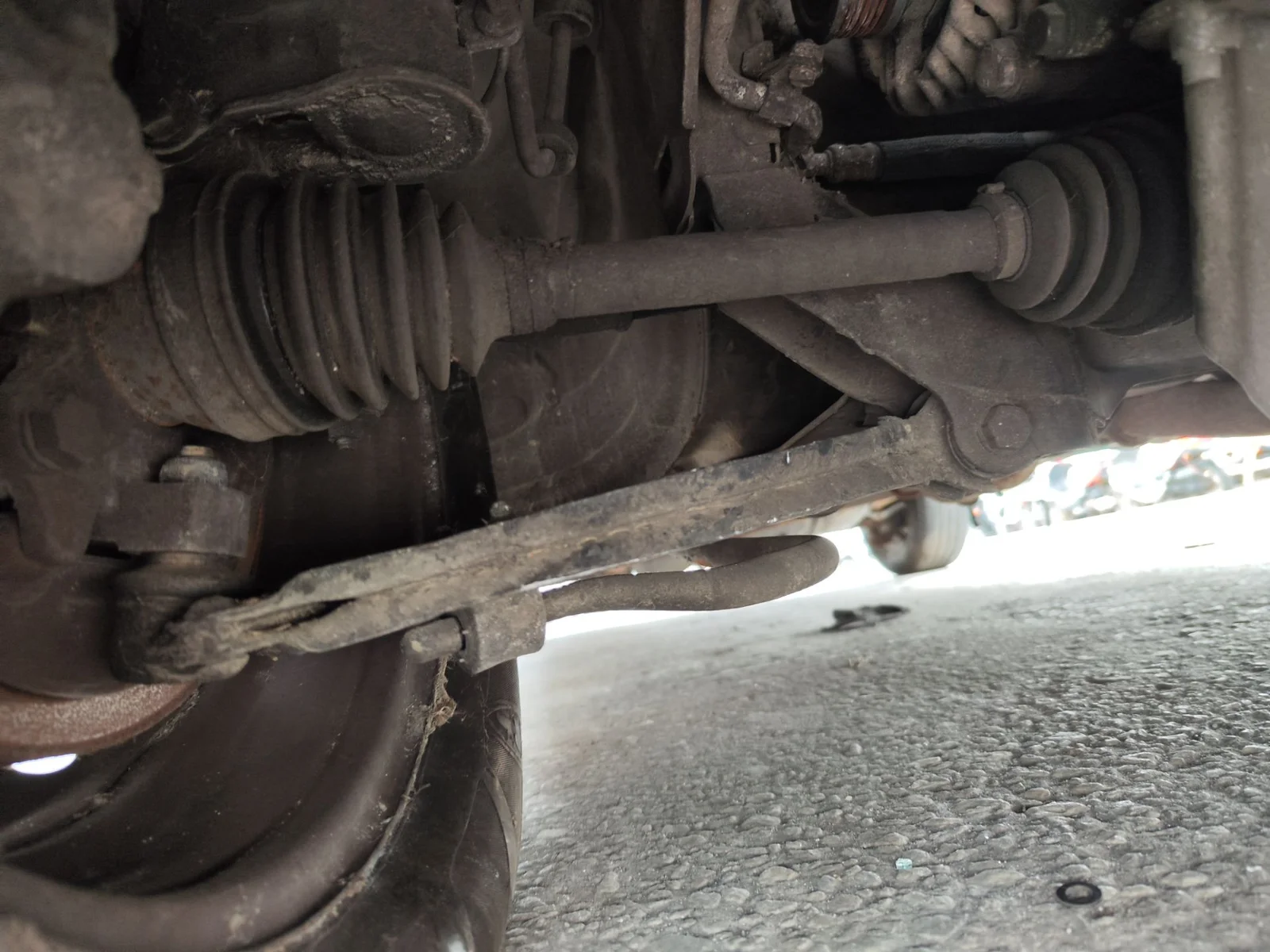 Foto de BRAZO SUSPENSION DELANTERO DERECHO FIAT I DOBLÒ (119) 1.9 JTD CAT (105 CV / 77 KW)