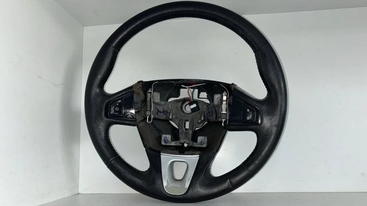 Foto de VOLANTE RENAULT MEGANE III BERLINA 5P
