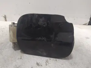Foto de TAPA EXTERIOR COMBUSTIBLE RENAULT CLIO II FASE II (B/CB0) 1.5 dCi Diesel (82 CV / 60 KW) referencia 8200383466