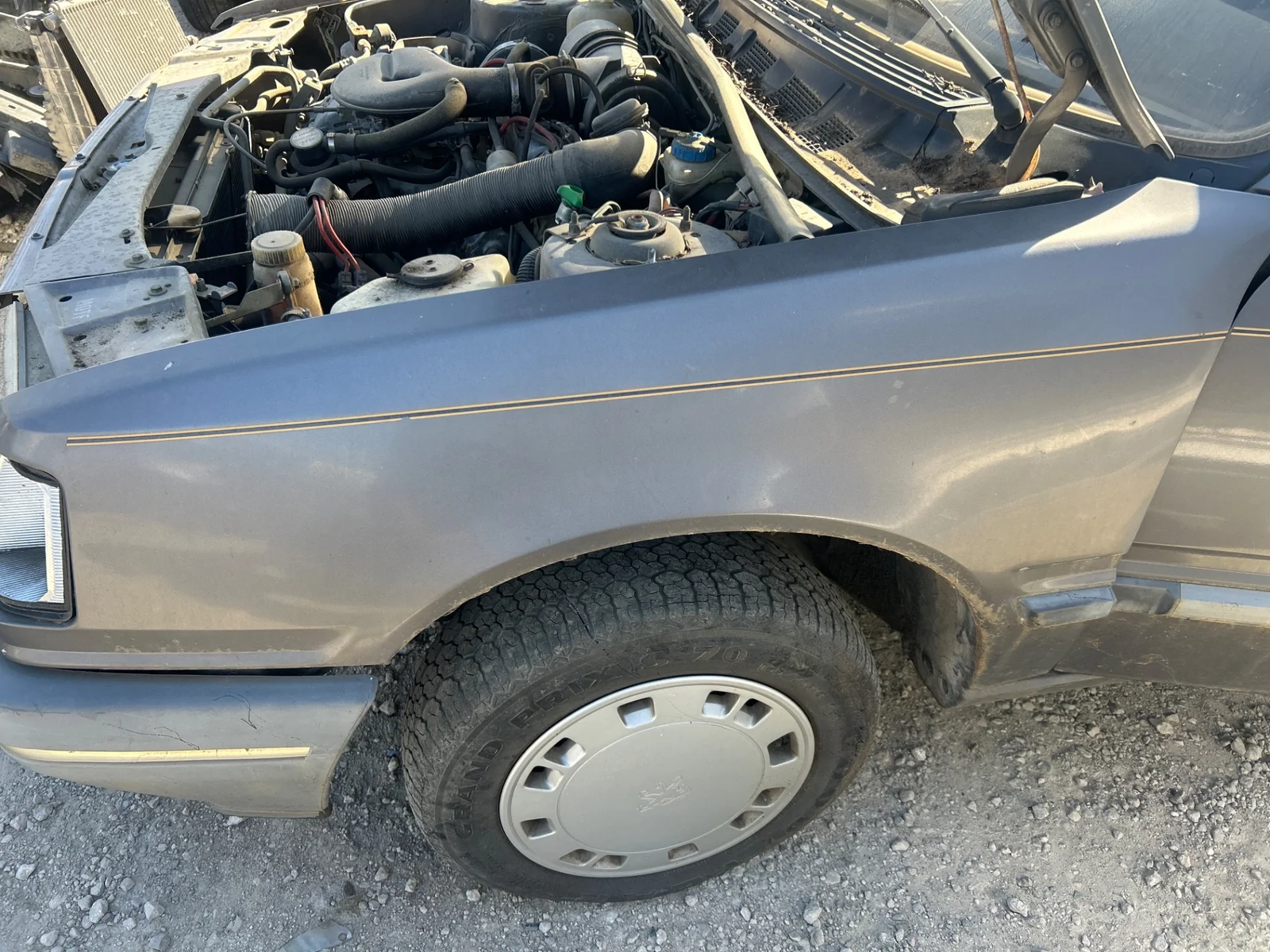 Foto de ALETA DELANTERA IZQUIERDA PEUGEOT 309 1.6 (88 CV / 65 KW)