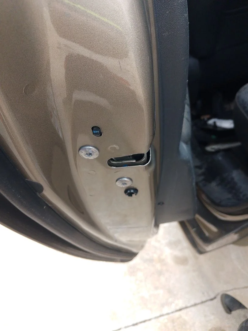 Foto de CERRADURA PUERTA TRASERA IZQUIERDA CITROEN C3 PICASSO 1.6 16V (120 CV / 88 KW)