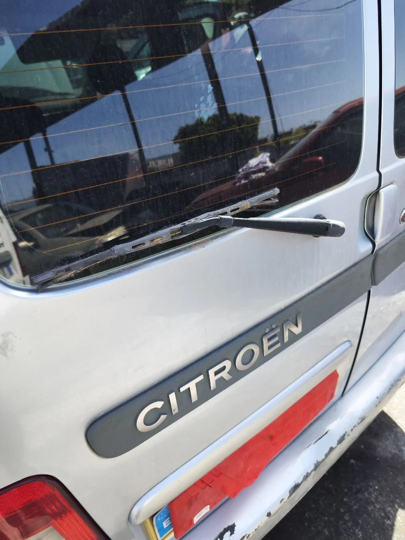 Foto de BRAZO LIMPIA TRASERO CITROEN BERLINGO 2.0 HDi CAT (RHY / DW10TD) (90 CV / 66 KW)