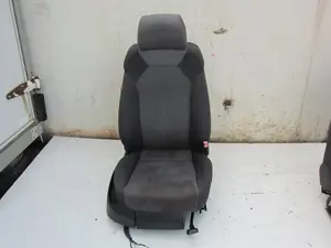 Foto de JUEGO ASIENTOS COMPLETO SEAT LEON (1P1) 1.6 TDI (105 CV / 77 KW) referencia 1K4881105 foto 20