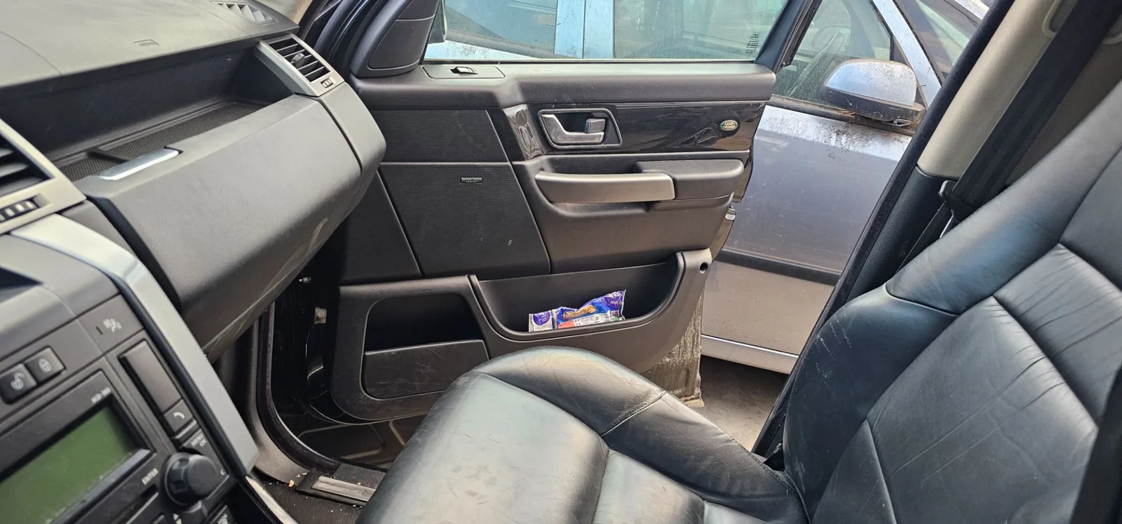 Foto de GUARNECIDO PUERTA DELANTERA DERECHA LAND ROVER RANGE ROVER SPORT 3.6 TD V8 (272 CV / 200 KW)