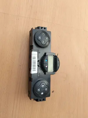 Foto de MANDO CALEFACCION / AIRE ACONDICIONADO RENAULT SCENIC II (JM) referencia 8200501461