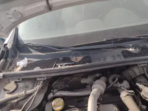 Foto de BRAZO LIMPIA DELANTERO DERECHO RENAULT MEGANE III BERLINA 5P 1.5 dCi Diesel CAT (86 CV / 63 KW) referencia 288866482R