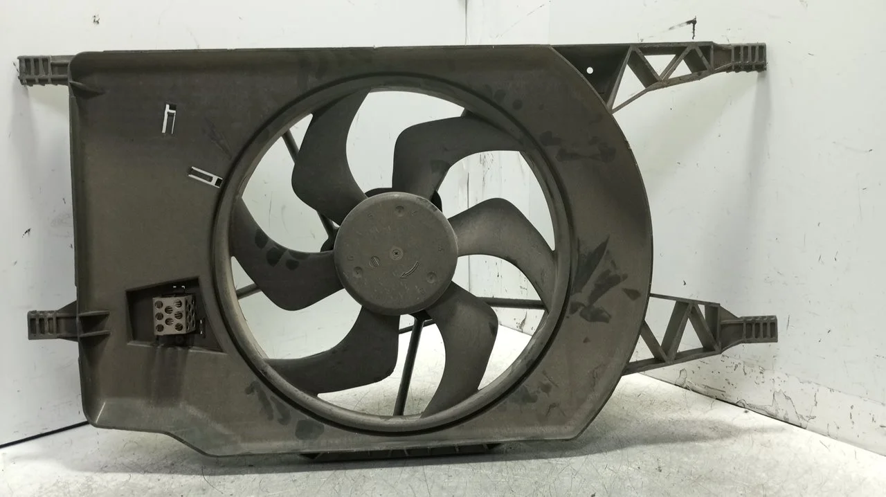 Foto de ELECTROVENTILADOR RENAULT LAGUNA II (BG0) 2.2 dCi Turbodiesel (150 CV / 110 KW) referencia 8200025635