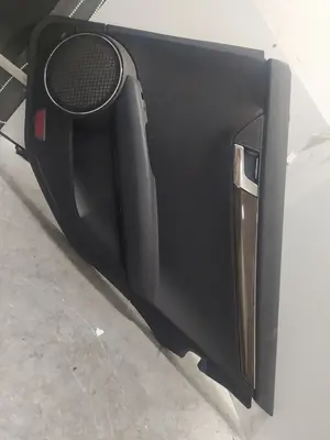 Foto de GUARNECIDO PUERTA TRASERA DERECHA MERCEDES-BENZ CLASE C (BM 204) BERLINA 2.2 CDI CAT (170 CV / 125 KW)