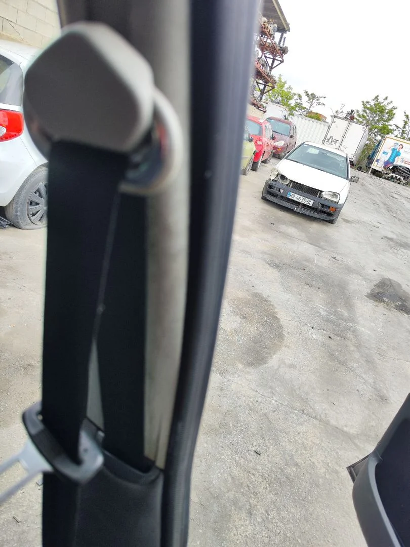 Foto de CINTURON SEGURIDAD DELANTERO IZQUIERDO VOLKSWAGEN SHARAN (7M6/7M9) 1.9 TDI (116 CV / 85 KW) referencia 7M3857705 FKZ