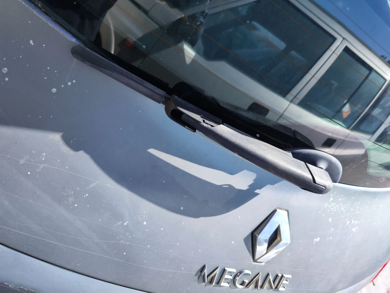 Foto de MOTOR LIMPIA TRASERO RENAULT MEGANE II BERLINA 5P 1.5 dCi Diesel (101 CV / 74 KW)