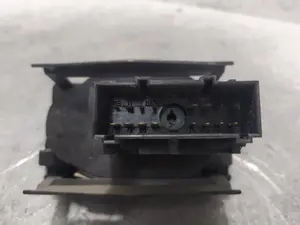 Foto de MANDO LUCES FORD MONDEO TURNIER (GE) 2.0 TDCi CAT (131 CV / 96 KW) referencia 4S7T13A024 foto 4