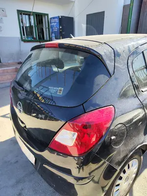 Foto de PORTON TRASERO OPEL CORSA D 1.2 16V CAT (Z 12 XEP / LB4) (80 CV / 59 KW) foto 2