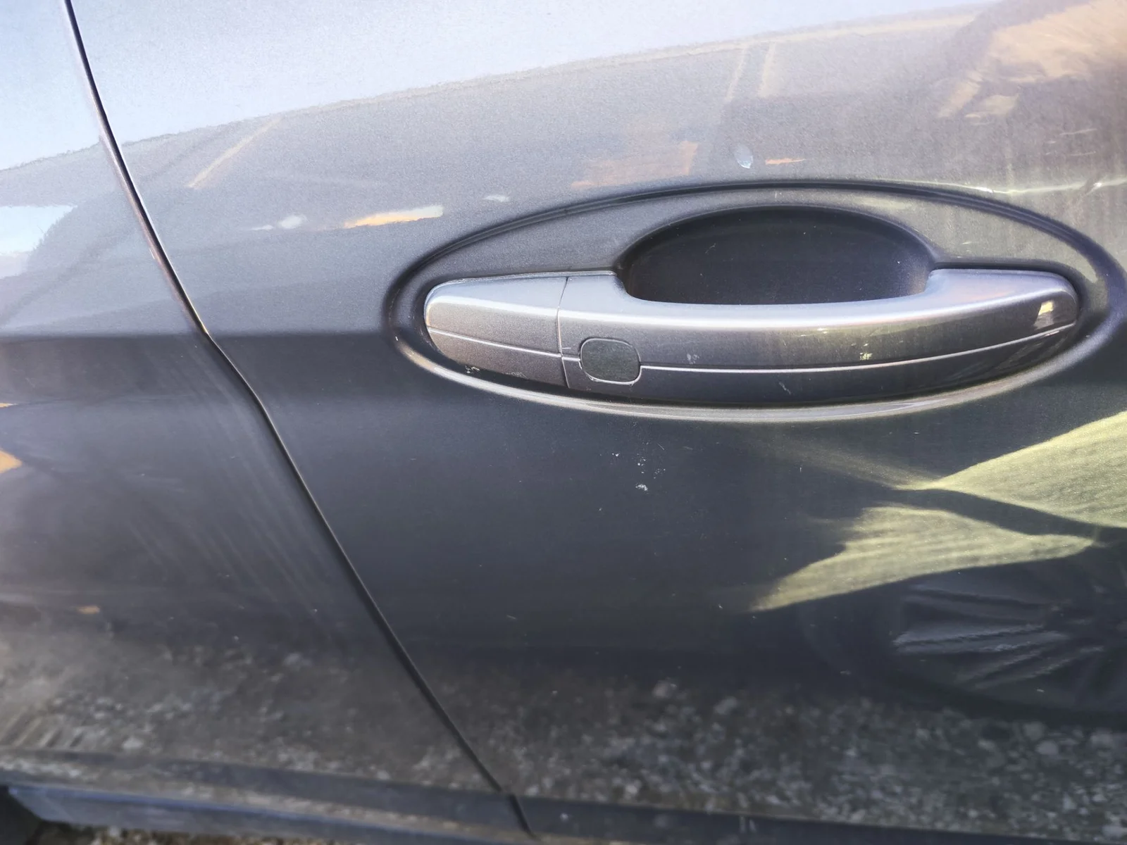 Foto de MANETA EXTERIOR DELANTERA DERECHA FORD C-MAX (CB7) 1.6 TDCi CAT (116 CV / 85 KW)
