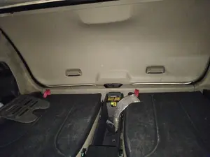 Foto de GUARNECIDO PORTON TRASERO RENAULT SCENIC II (JM)
