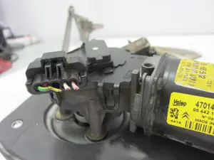 Foto de MOTOR LIMPIA DELANTERO PEUGEOT PARTNER TEPEE 1.6 (90 CV / 66 KW) referencia 53565602 foto 2