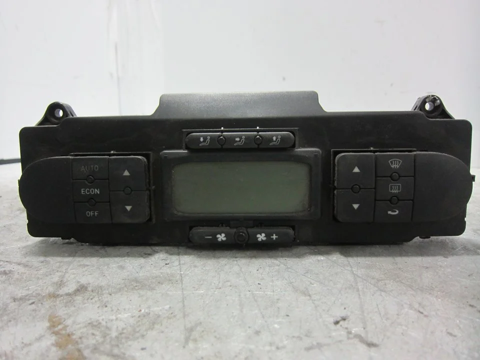 Foto de MANDO CALEFACCION / AIRE ACONDICIONADO SEAT LEON (1P1) 1.9 TDI (105 CV / 77 KW) referencia 1P0907044