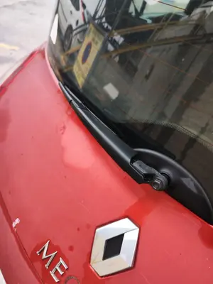 Foto de BRAZO LIMPIA TRASERO RENAULT MEGANE II BERLINA 5P 1.5 dCi Diesel (106 CV / 78 KW)