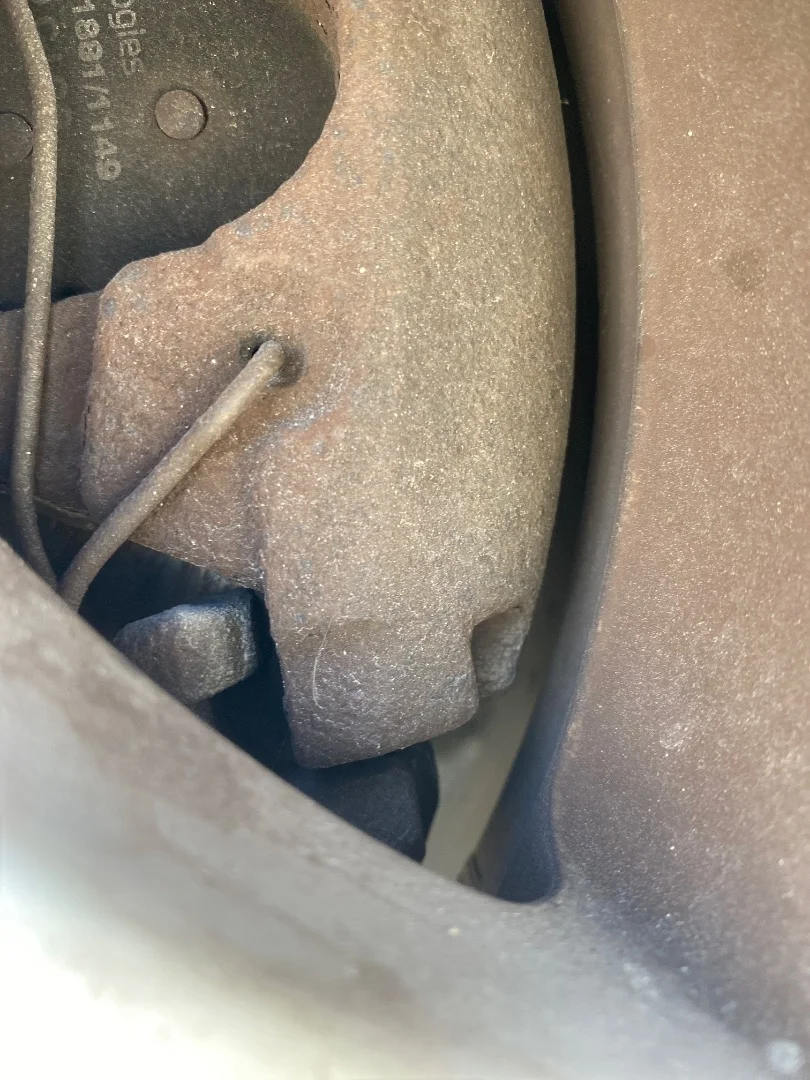 Foto de PINZA DE FRENO TRASERA IZQUIERDA FORD FOCUS SPORTBREAK (CB4)