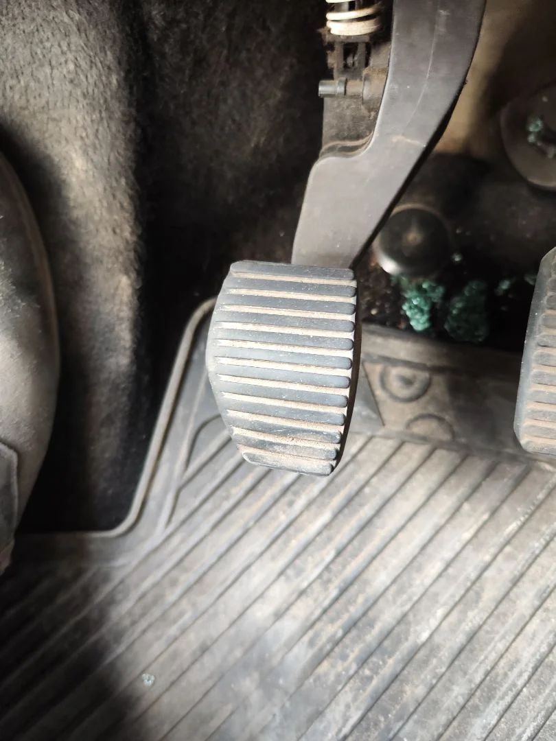 Foto de PEDAL EMBRAGUE CITROEN C4 BERLINA 1.6 16V HDi (90 CV / 66 KW)