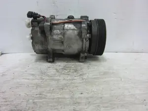Foto de COMPRESOR AIRE ACONDICIONADO SEAT IBIZA (6K1) referencia 1H0820803D