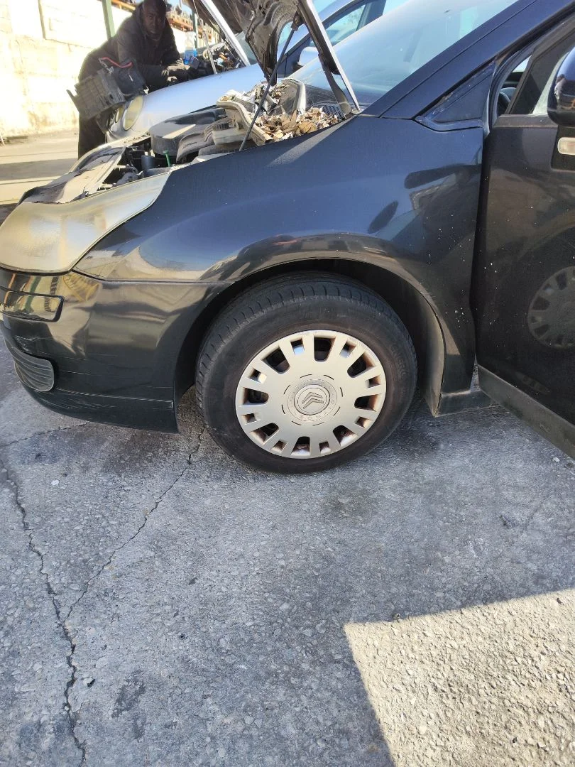Foto de ALETA DELANTERA IZQUIERDA CITROEN C4 COUPE 1.4 16V (88 CV / 65 KW)