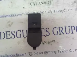Foto de MANDO ELEVALUNAS DELANTERO DERECHO OPEL ASTRA H BERLINA 1.7 16V CDTI (101 CV / 74 KW) referencia 13228881 foto 3